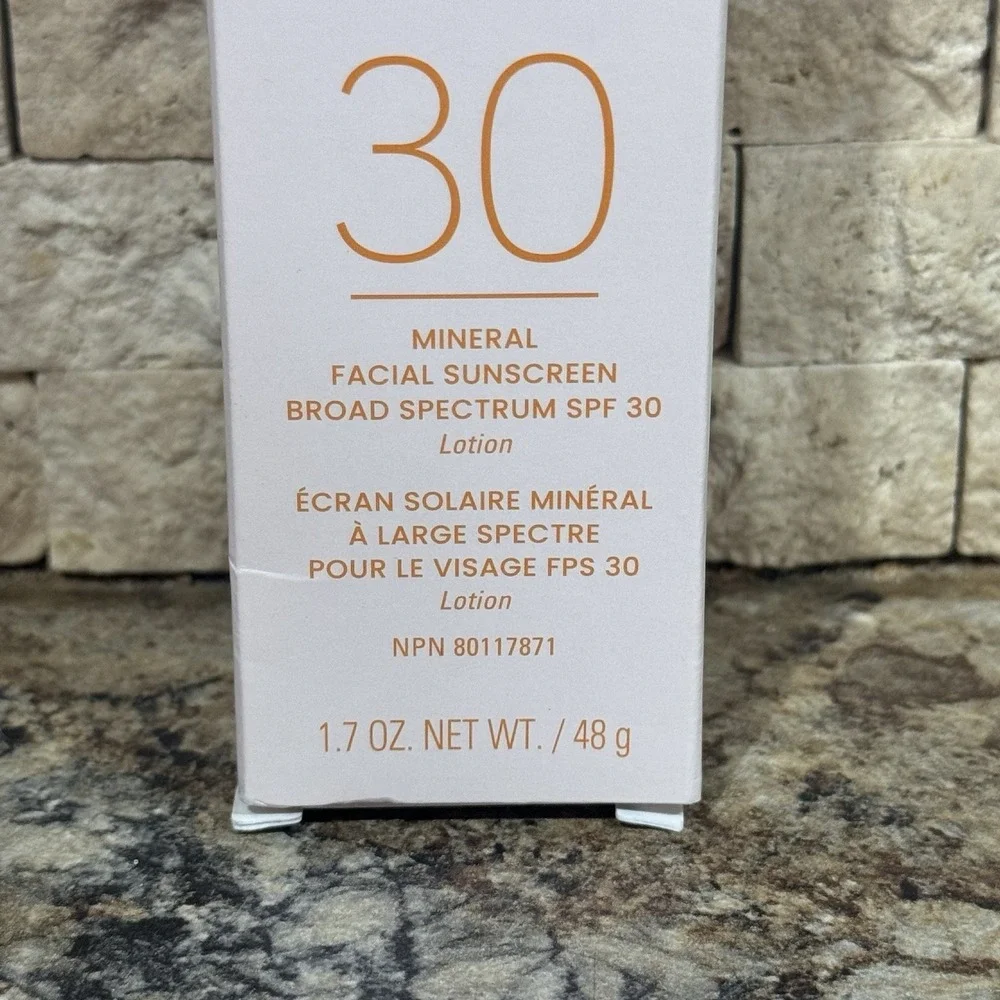 Mary Kay Mineral Facial Sunscreen Broad Spectrum SPF 30‎ 1.7 oz / 48 G NIB